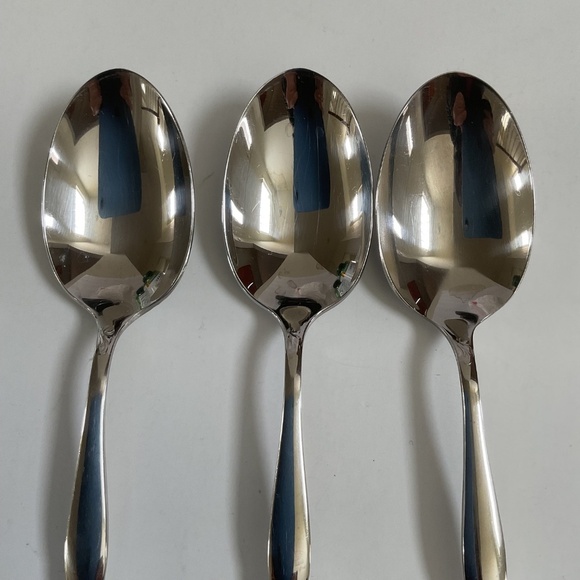 6 Place/soup spoon Wallace POISE Stanless Glossy Silverware - Picture 6 of 16